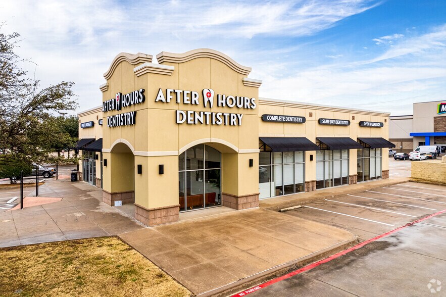 Primary Photo Of 3937 N Central Expy, Plano General Retail For Lease