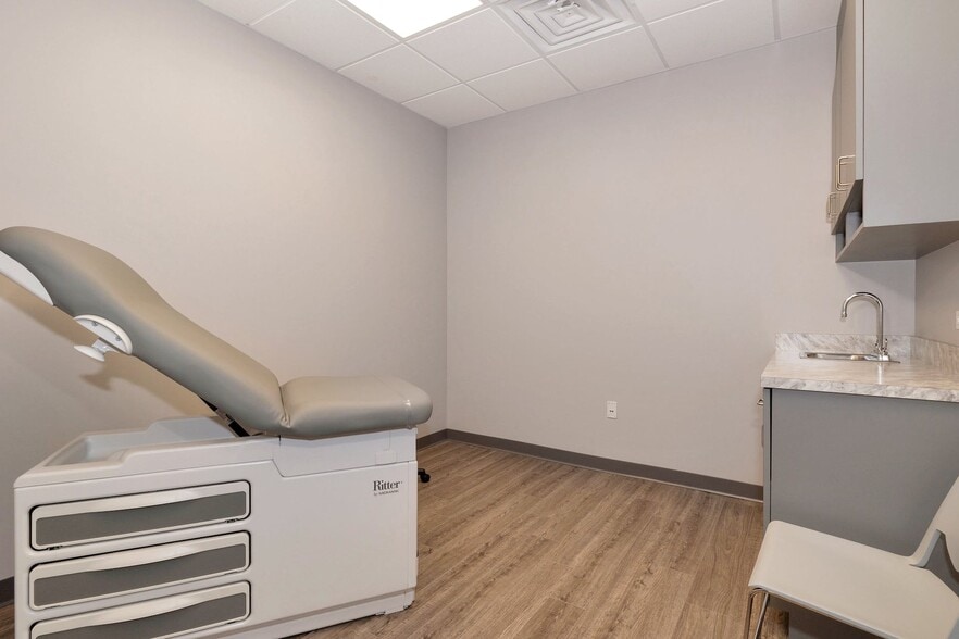 More Photos Of 10 Waldron Ave, Nyack Storefront For Lease