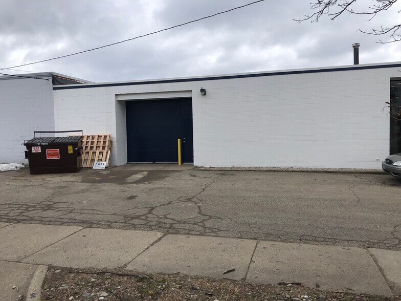More Photos Of 1254 Scribner Ave NW, Grand Rapids Manufacturing For Sale