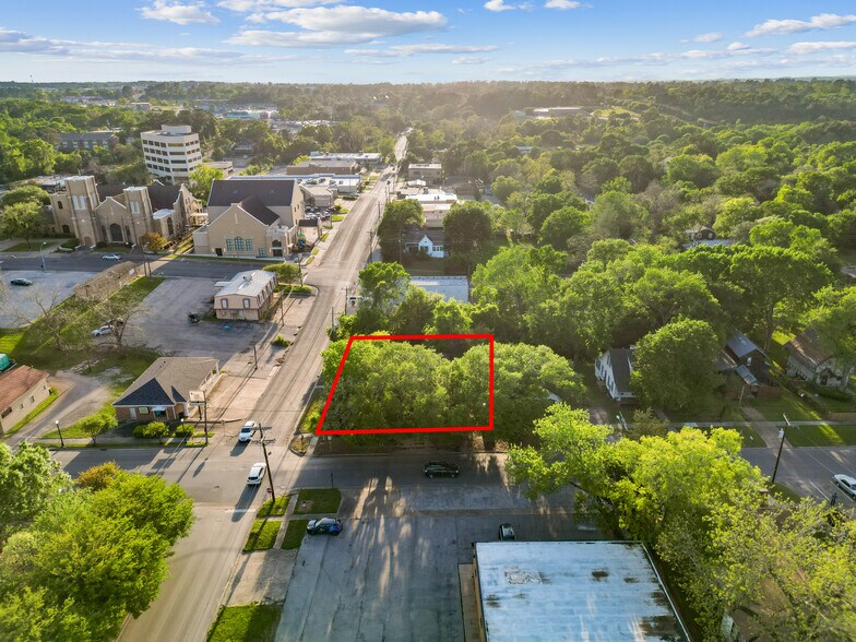 More Photos Of 928 University Ave, Huntsville Apartments For Sale