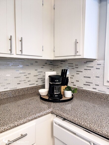 More Photos Of 641 Powder Springs St SE, Smyrna Apartments For Sale