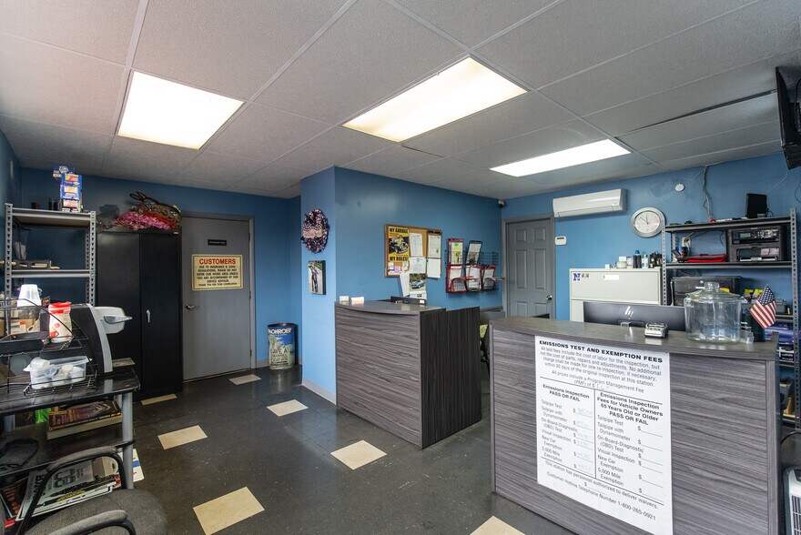 More Photos Of 8685 Torresdale Ave, Philadelphia Auto Repair For Sale