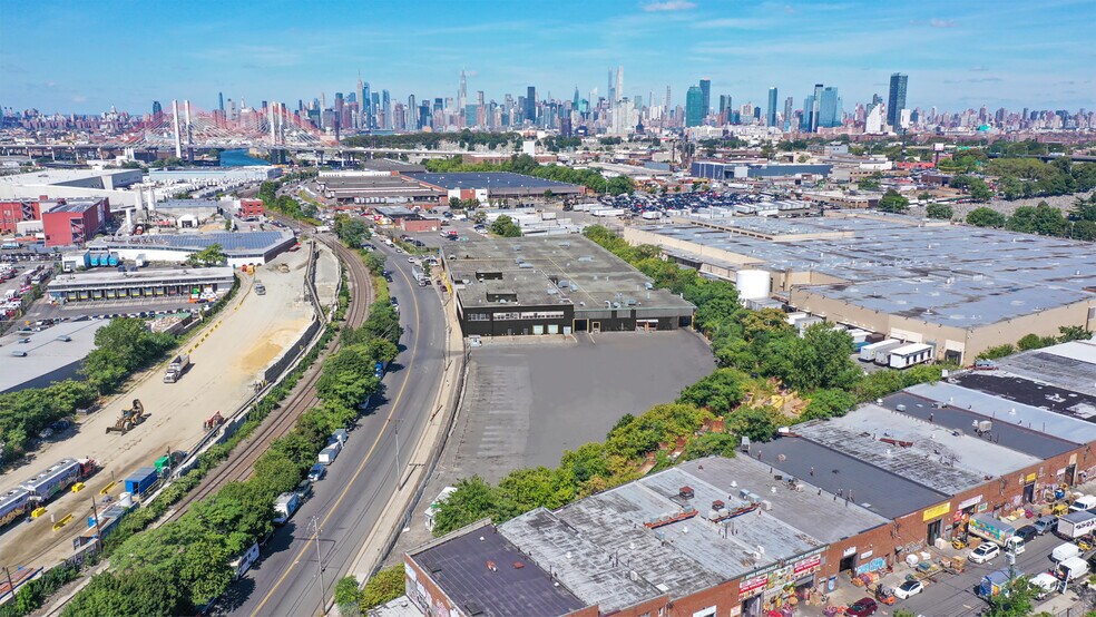 Primary Photo Of 50-35 56th Rd, Maspeth Warehouse For Lease