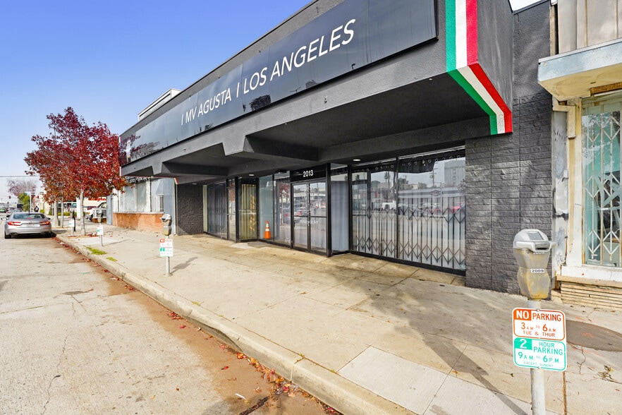 More Photos Of 2011-2013 Lincoln Blvd, Santa Monica Storefront For Sale