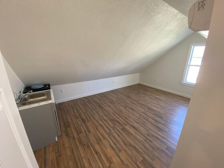 More Photos Of 8705 E 63rd Trafficway, Kansas City Apartments For Sale