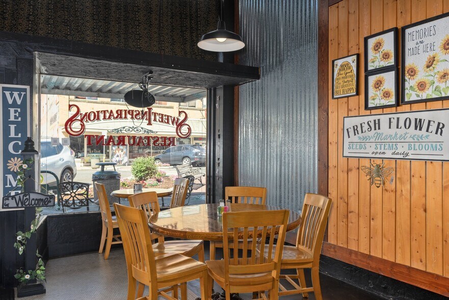 More Photos Of 531-535 N Market Blvd, Chehalis Restaurant For Sale