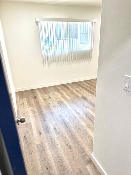 More Photos Of 1112 E Imperial Ave, El Segundo Apartments For Sale