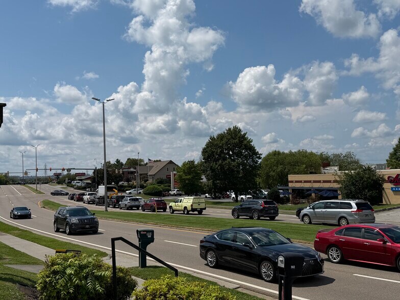 More Photos Of 902 W Lamar Alexander Pky, Maryville Freestanding For Lease