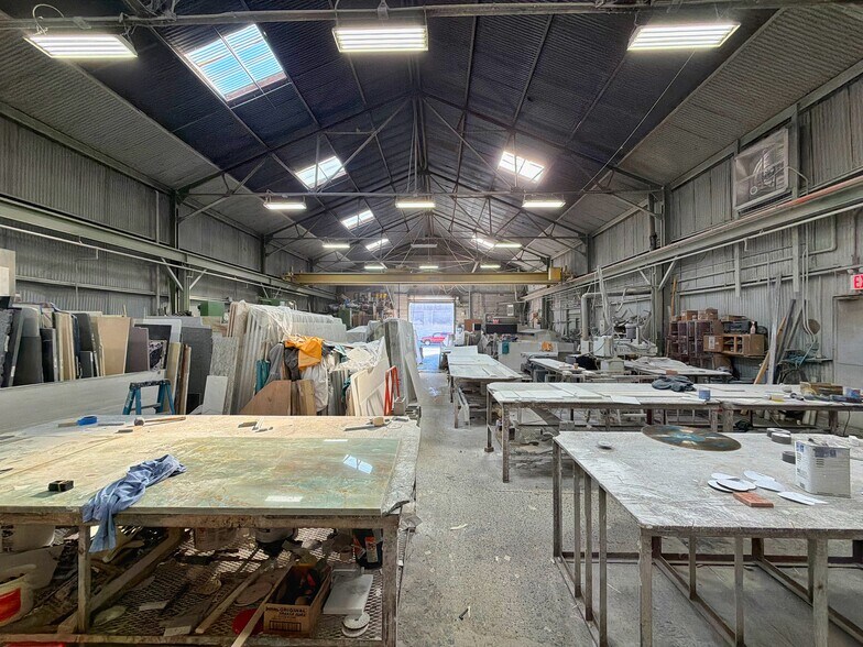 More Photos Of 305 Douglass St, Brooklyn Warehouse For Lease