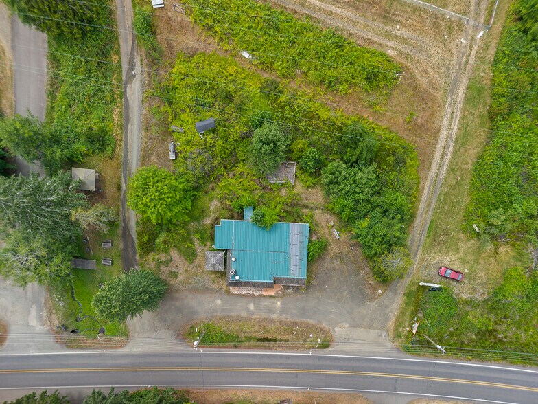 More Photos Of 21391 N US Highway 101, Shelton General Retail For Sale