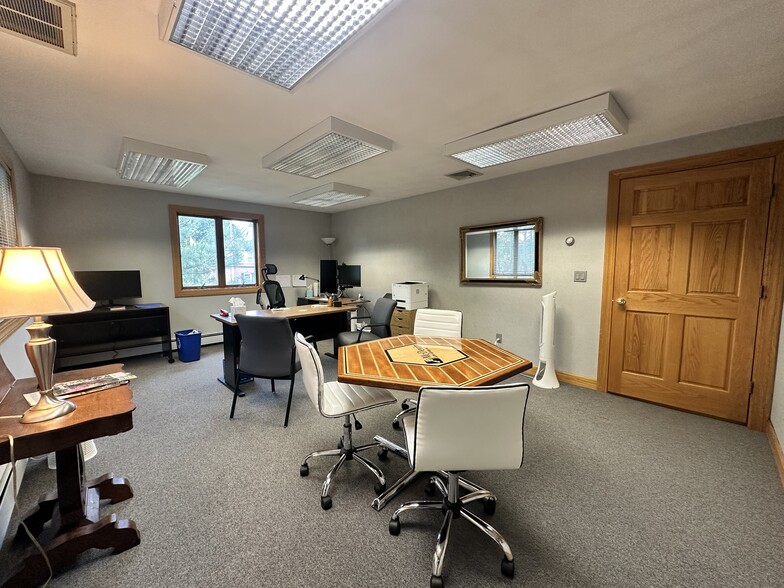 More Photos Of 300 Front St, Lincoln Office For Lease