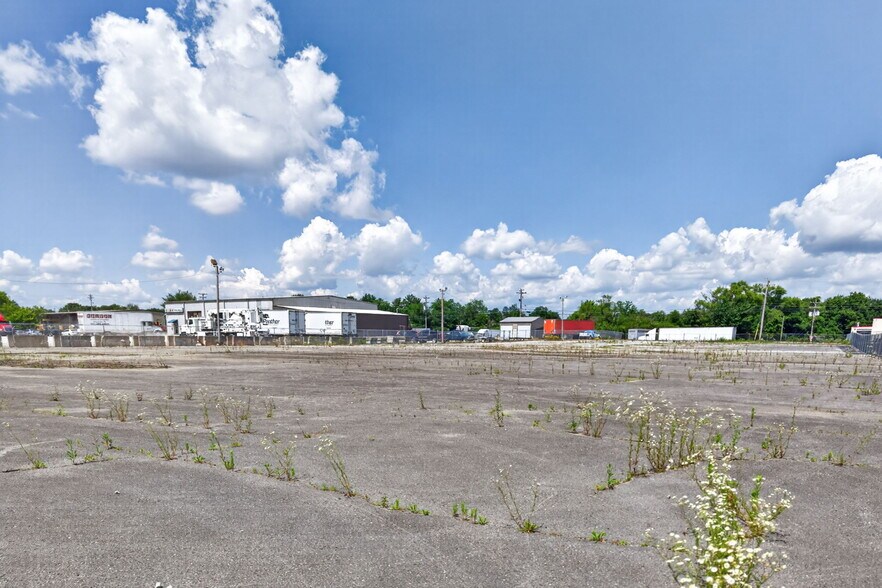 More Photos Of 109 Tabor Dr, Crossville Industrial For Sale
