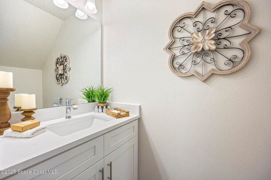 More Photos Of 207 HIDDEN WOODS PL, Melbourne Apartments For Sale