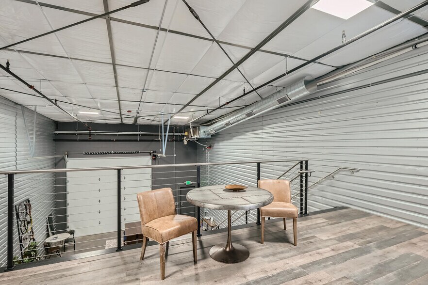 More Photos Of 11 NW Frontage Rd, Fort Collins Showroom For Sale