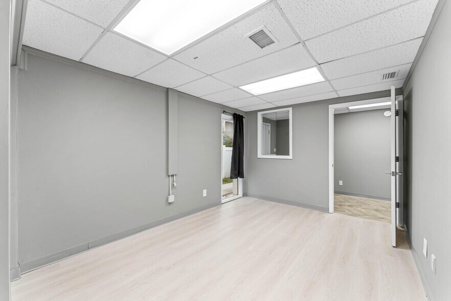 More Photos Of 315 11th Ave N, Jacksonville Beach Medical For Lease