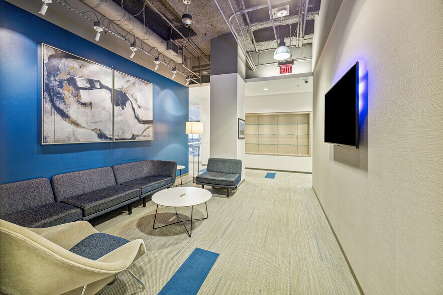 More Photos Of 2707 N Loop W, Houston Office For Lease