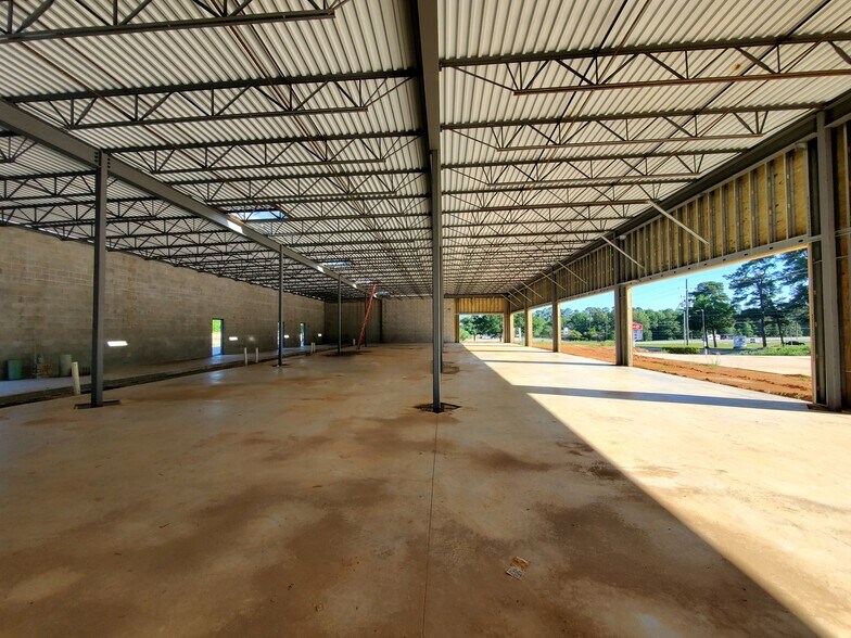 More Photos Of 75 Executive Retail - TBD, Conroe Storefront Retail Office For Lease