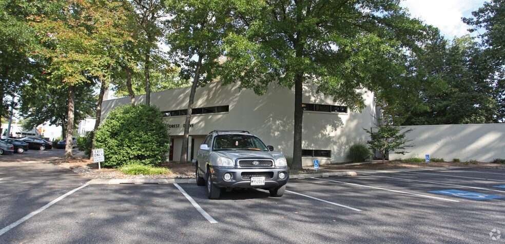 Primary Photo Of 1616 Forest Dr, Annapolis Medical For Lease