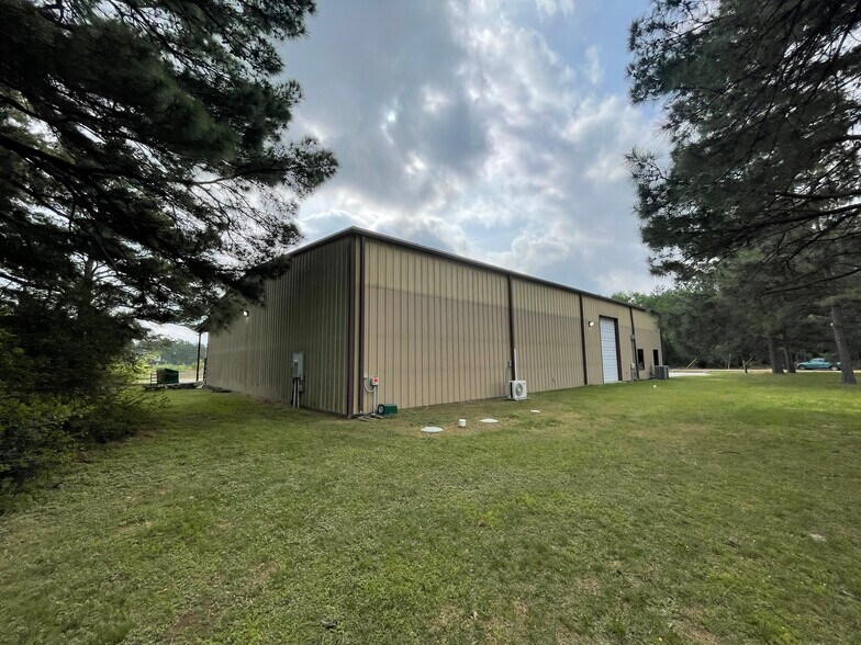 More Photos Of 20338 Telge Rd, Tomball Warehouse For Lease