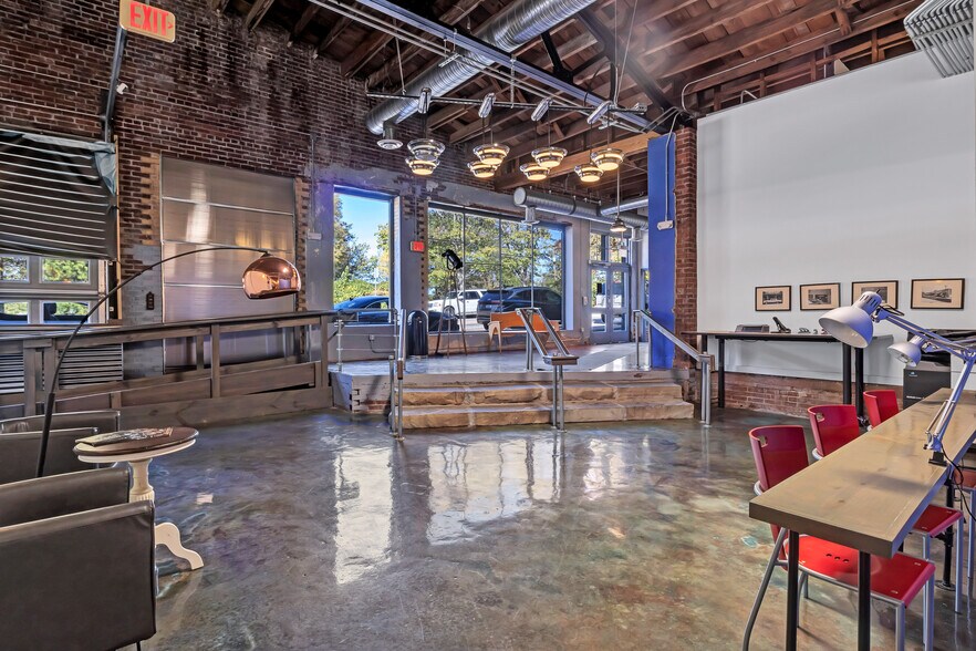 More Photos Of 12461 Veterans Memorial Hwy, Douglasville Loft Creative Space For Lease