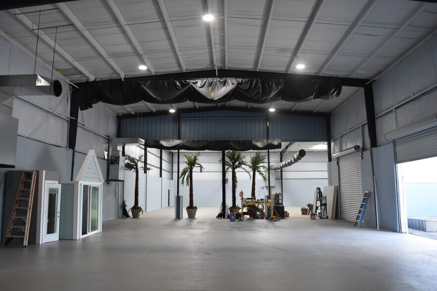 More Photos Of 8998 N 130th Ave, Largo Manufacturing For Sale