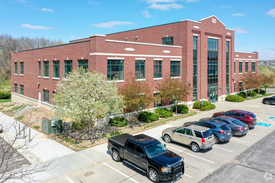 More Photos Of 3906 Raynor Pky, Bellevue Unknown For Sale