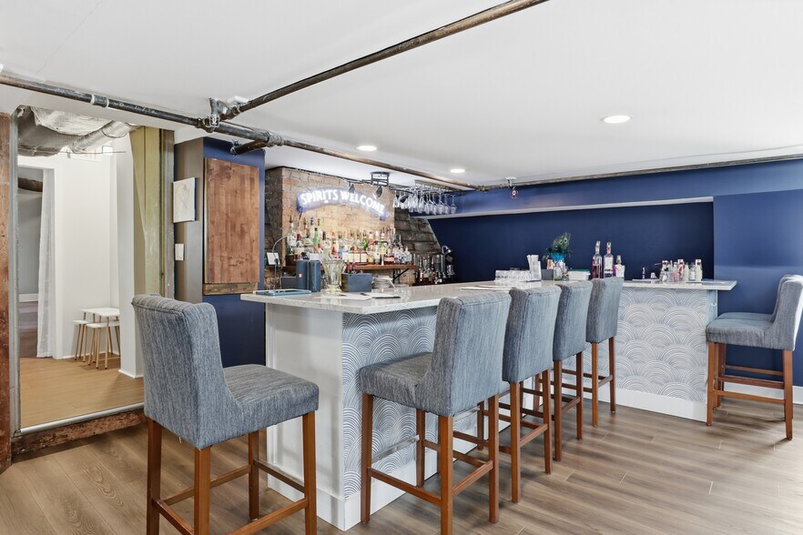 More Photos Of 1 E Church St, Fairport Restaurant For Sale