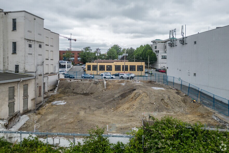 More Photos Of 505 Railway St, Vancouver Light Manufacturing For Lease