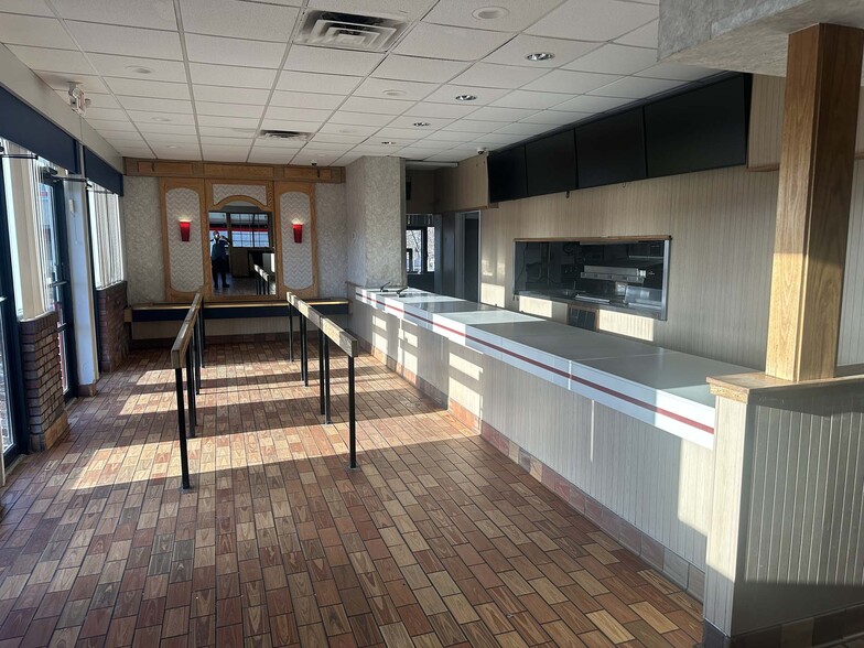 More Photos Of 615 Scranton Carbondale Hwy, Archbald Fast Food For Sale