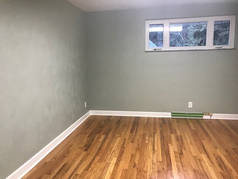 More Photos Of 3122 Carson Ave, Murrysville Office For Lease