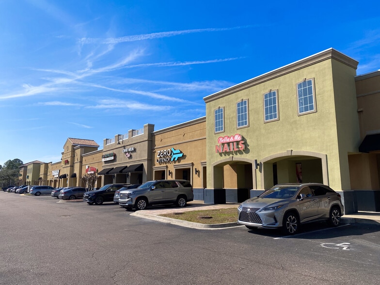 More Photos Of 8206 Philips Hwy, Jacksonville Storefront For Lease