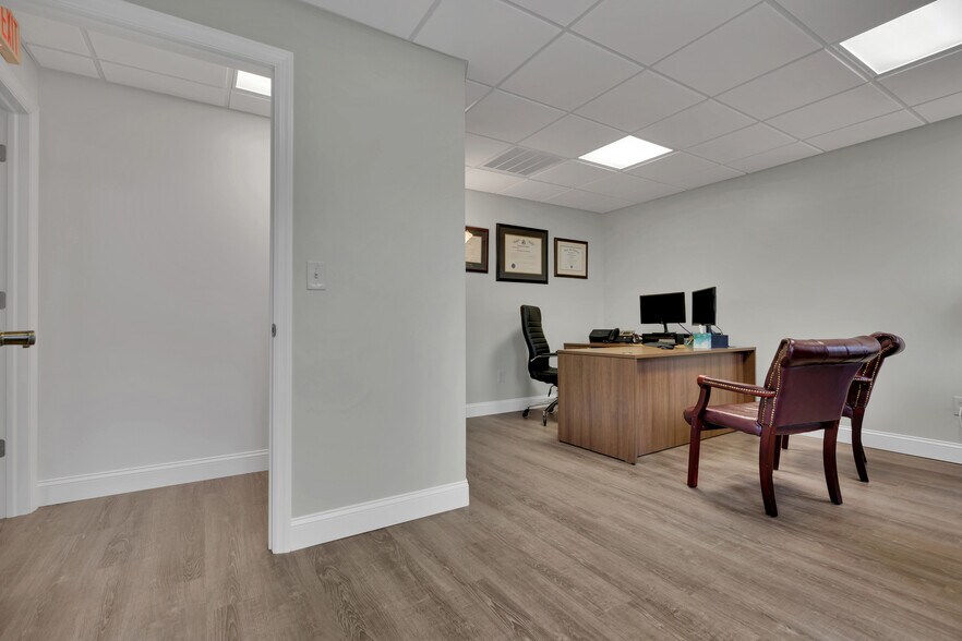 More Photos Of 776-780 Commons Way, Toms River Office For Sale