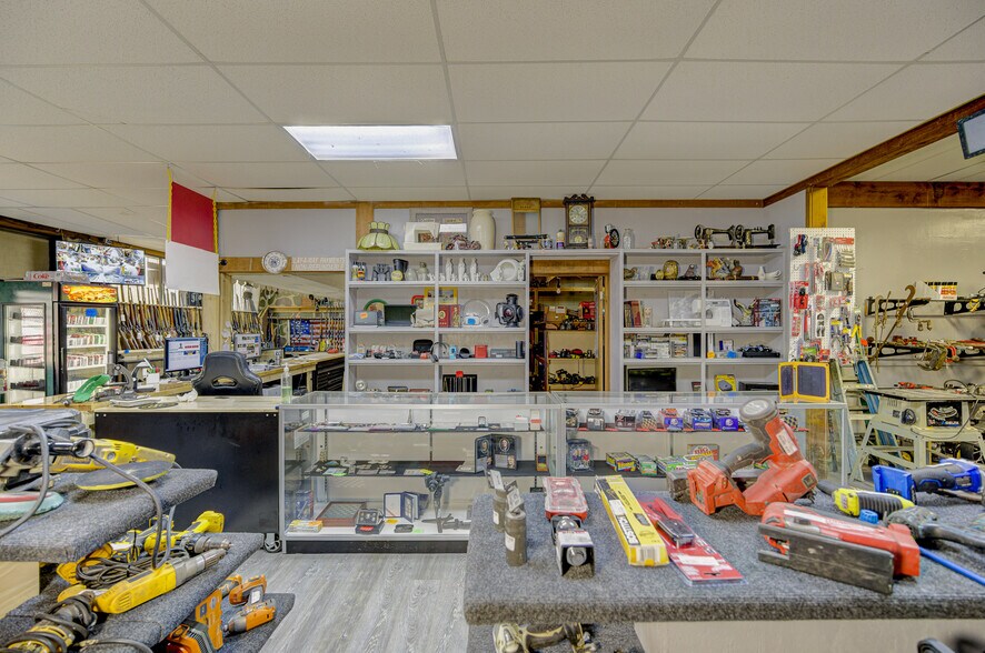 More Photos Of 3412 Washington St, Vicksburg Freestanding For Sale