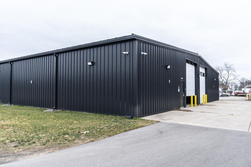 More Photos Of 3737 E Apple Ave, Muskegon Industrial For Lease