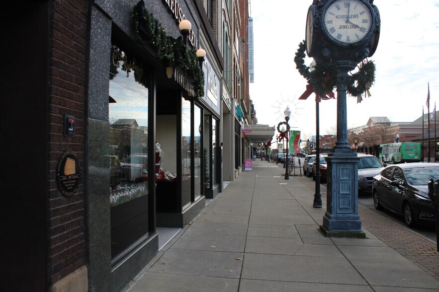 More Photos Of 949 3rd Ave, Huntington Storefront Retail Office For Lease