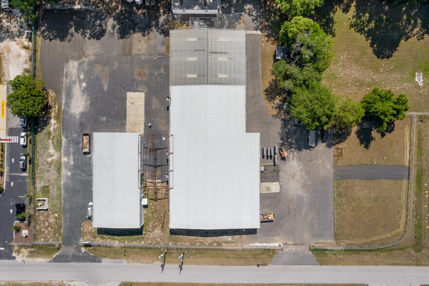 More Photos Of 13595 SE 31st Ave, Summerfield Warehouse For Sale