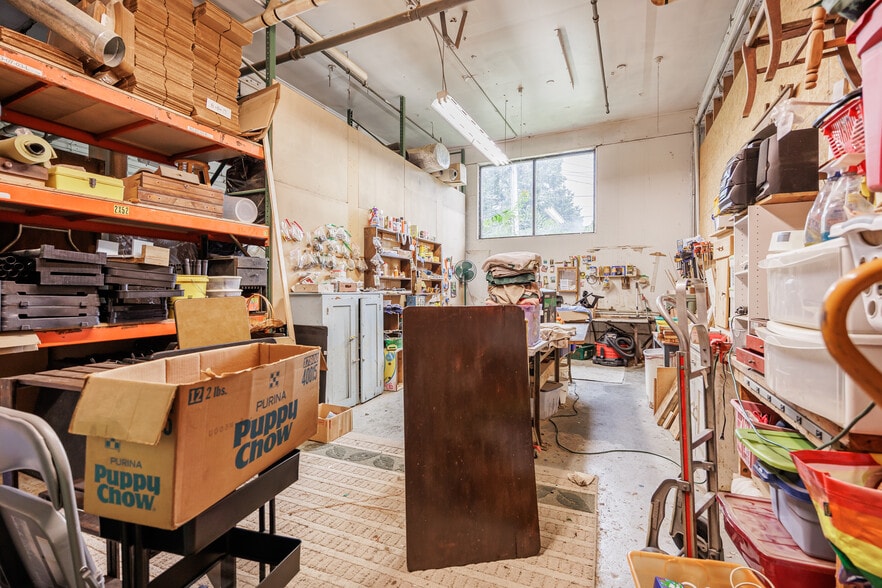 More Photos Of 1024 Garson Ave, Rochester Light Manufacturing For Sale