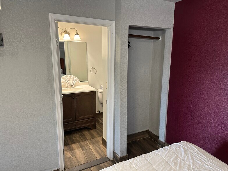 More Photos Of 3140 Kaylor Park dr, Harrisonburg Hotel For Sale