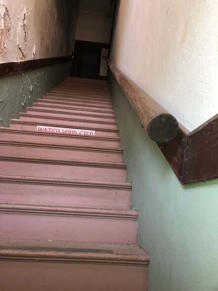 More Photos Of 6321 Commerce St, Wallis Storefront Retail Office For Lease