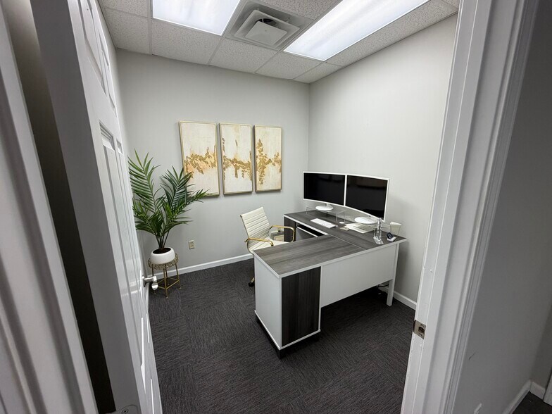 More Photos Of 256 Vann Dr, Jackson Storefront Retail Office For Sale