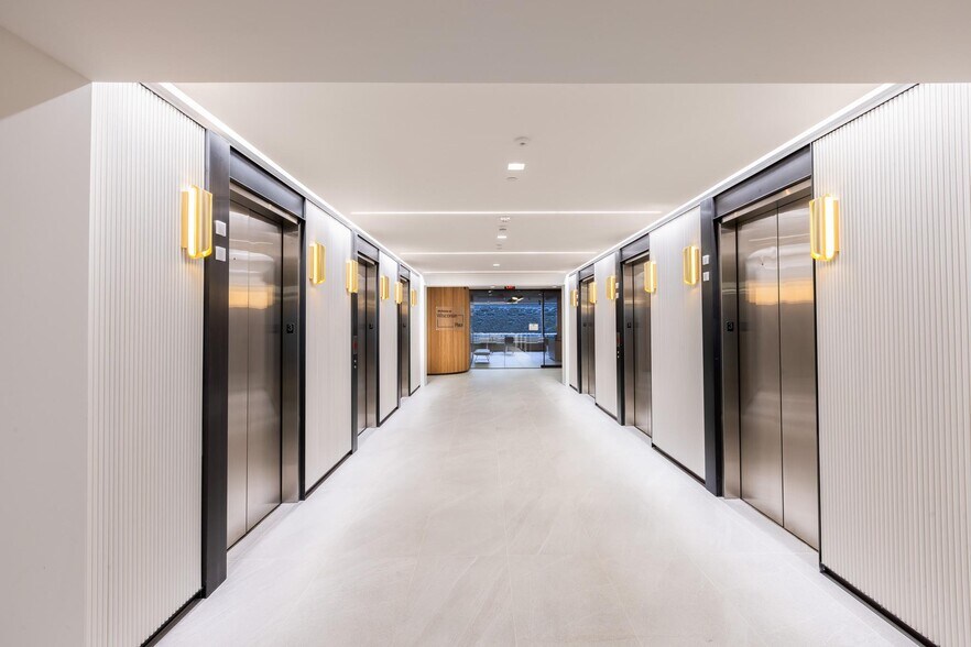More Photos Of 5404 Wisconsin Ave, Chevy Chase Office For Lease