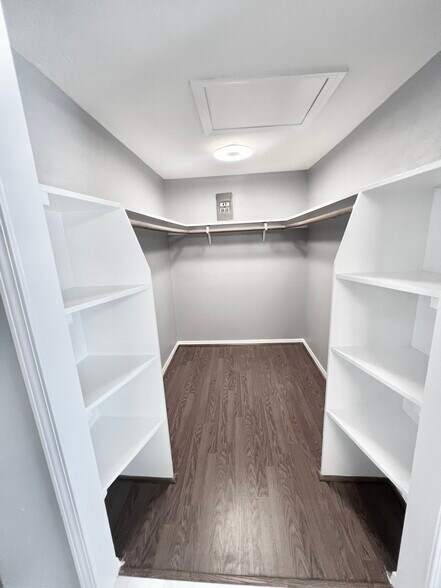 More Photos Of 741 E 9th St, Houston Office Residential For Lease