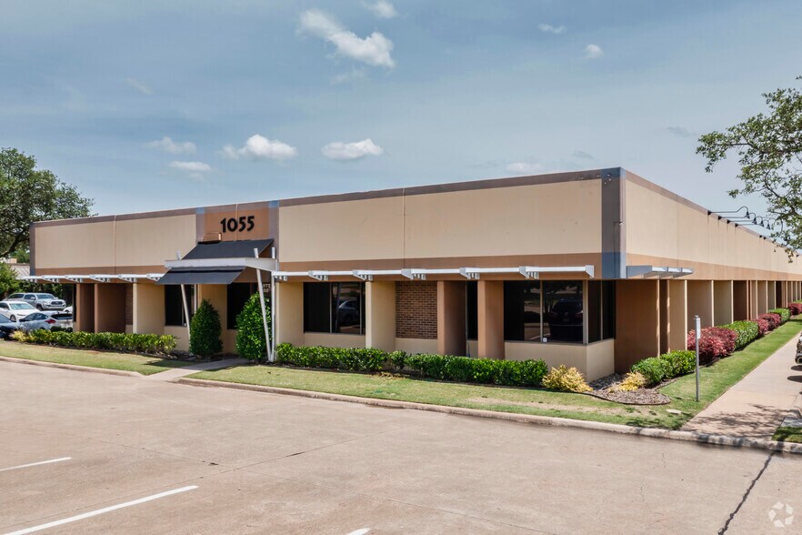 Primary Photo Of 1055 S Sherman St, Richardson Office For Lease