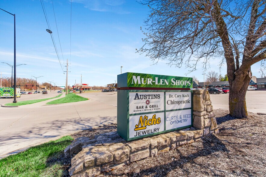 More Photos Of 2103-2149 E 151st St, Olathe Unknown For Lease