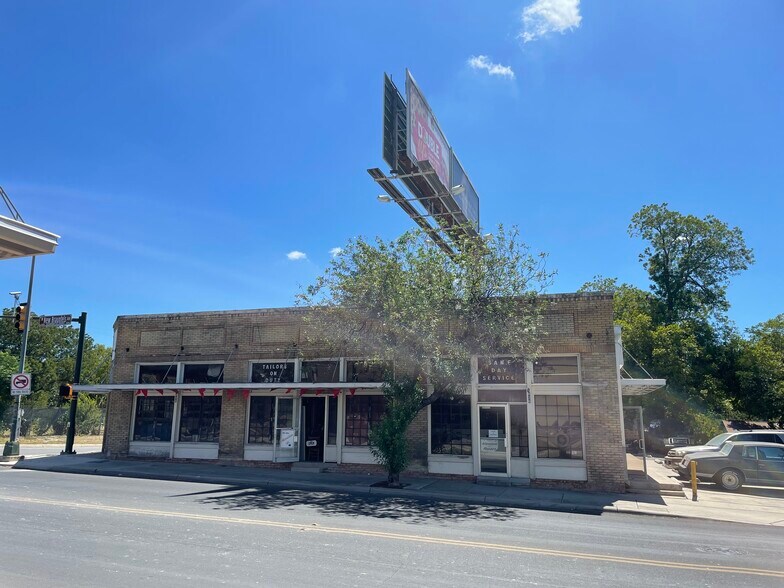 More Photos Of 1826 N New Braunfels Ave, San Antonio General Retail For Lease