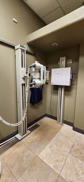 More Photos Of 2050 Mariner Dr, Las Vegas Medical For Sale