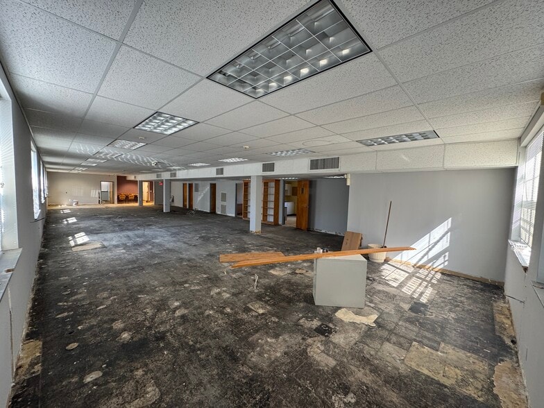 More Photos Of 54 Wall St, New Haven Office For Sale