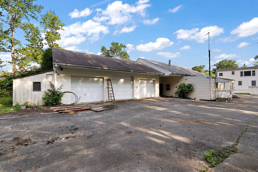 More Photos Of 3316 Silverside Rd, Wilmington Auto Repair For Lease