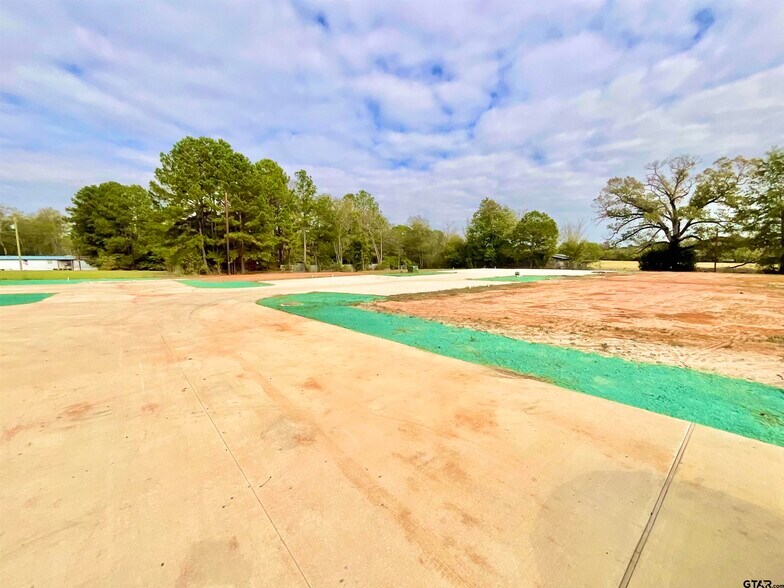 Primary Photo Of 1011 E Bryant St, Troup Land For Sale