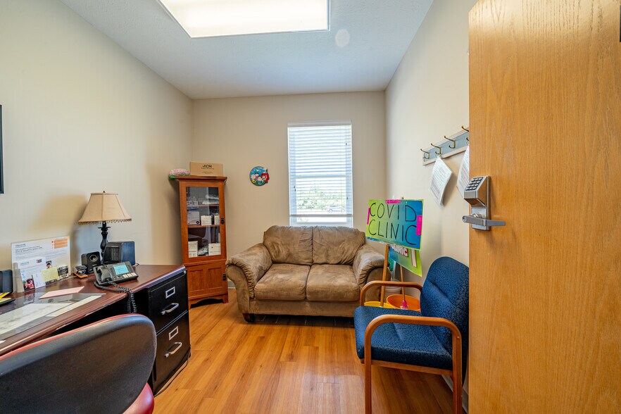 More Photos Of 353 Island Cottage Rd, Rochester Medical For Lease